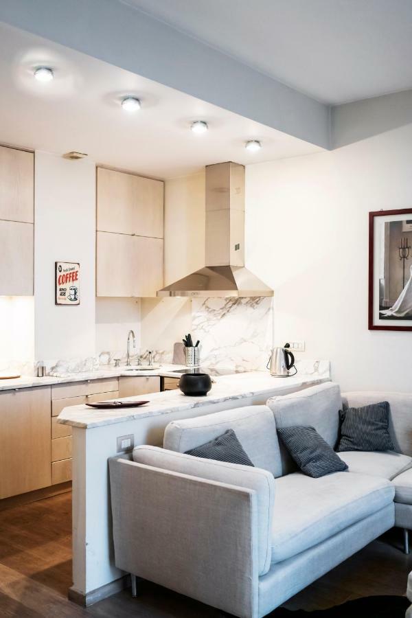 Santo Stefano Luxury Apartment Milan Luaran gambar