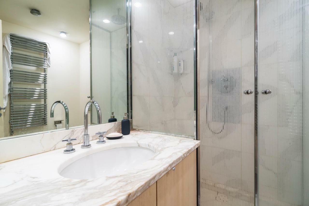 Santo Stefano Luxury Apartment Milan Luaran gambar