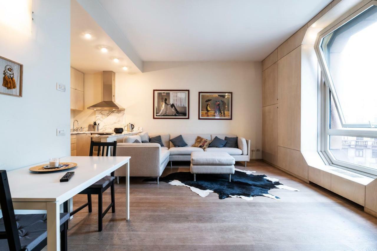 Santo Stefano Luxury Apartment Milan Luaran gambar